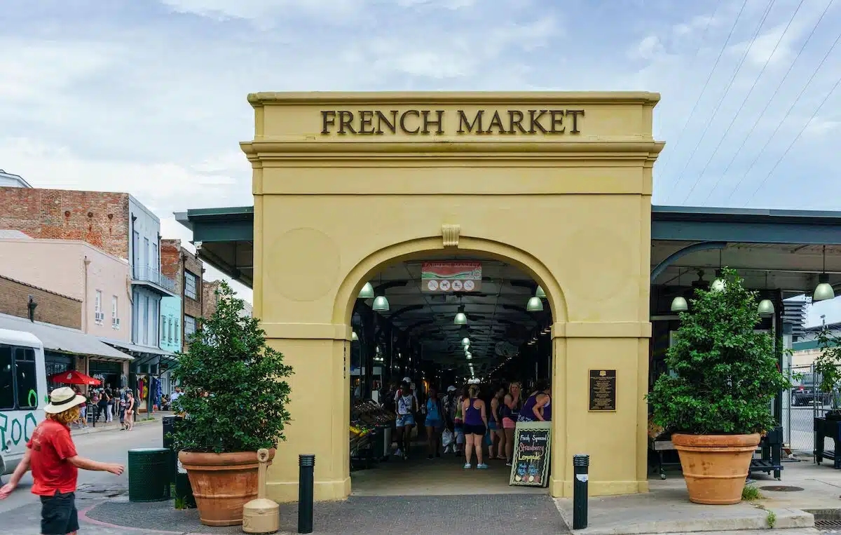 new orleans bus tours: french market